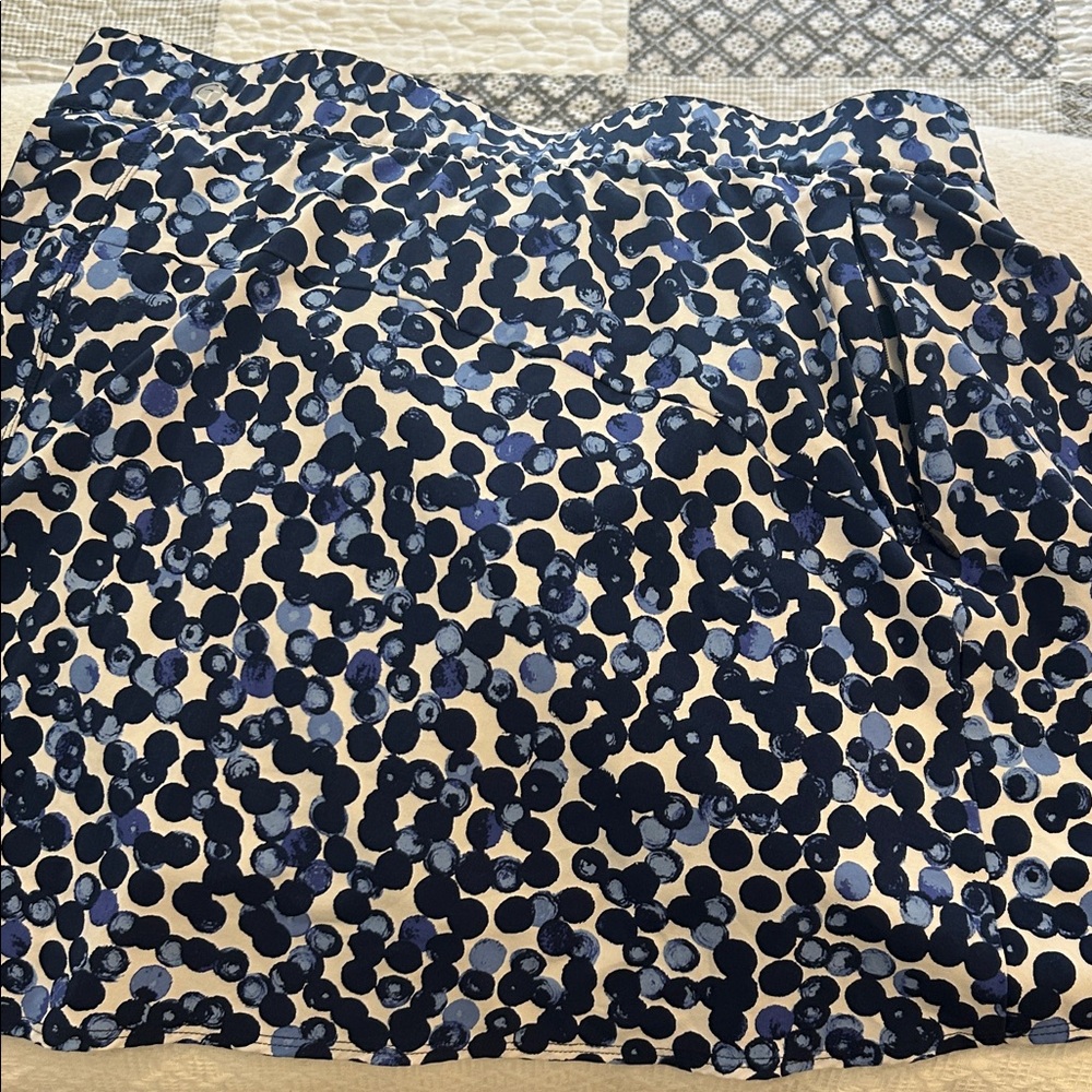 I have 2 of these skirts.  Size medium and a size small.
Talbots